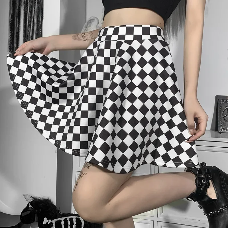 E-Girl Grunge Checkered Mini Skirt - 5