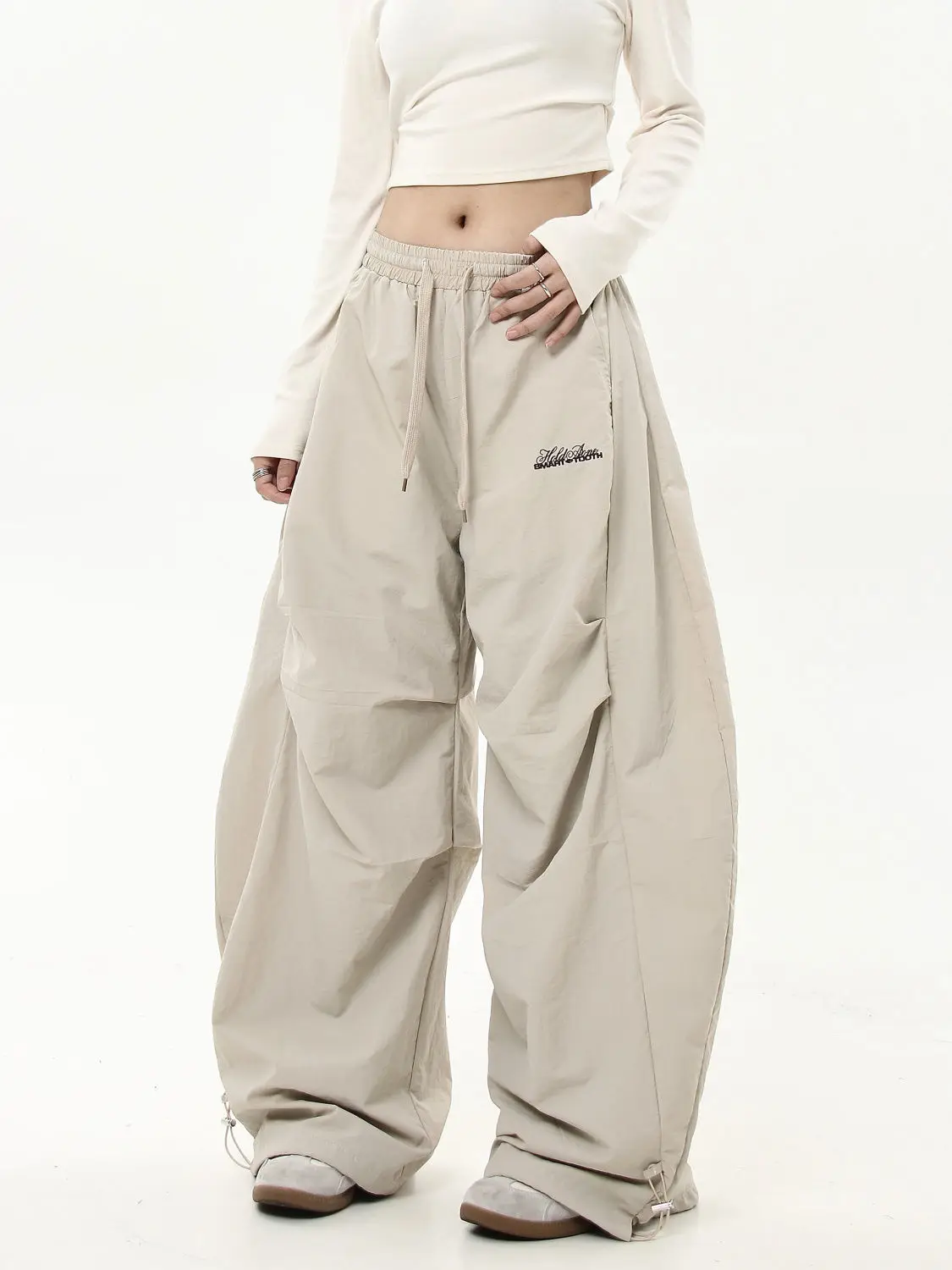 Minimalist Streetwear Baggy Cargo Pants - 11