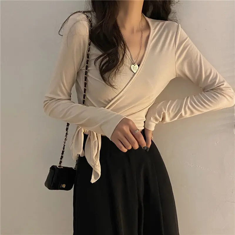 Minimalist Streetwear Wrap Crop Top - 16