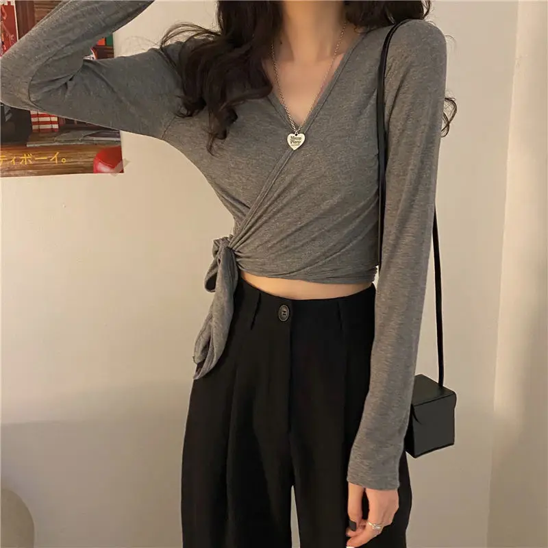 Minimalist Streetwear Wrap Crop Top - 7