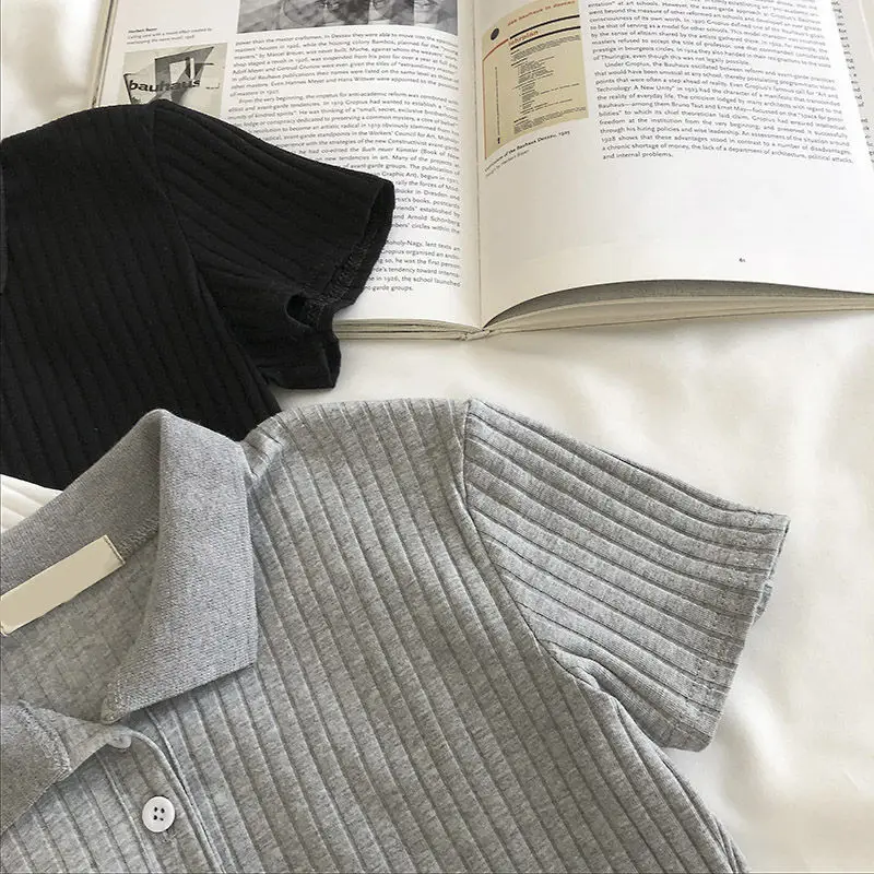 Minimalist Soft Grunge Cropped Ribbed Polo - 8