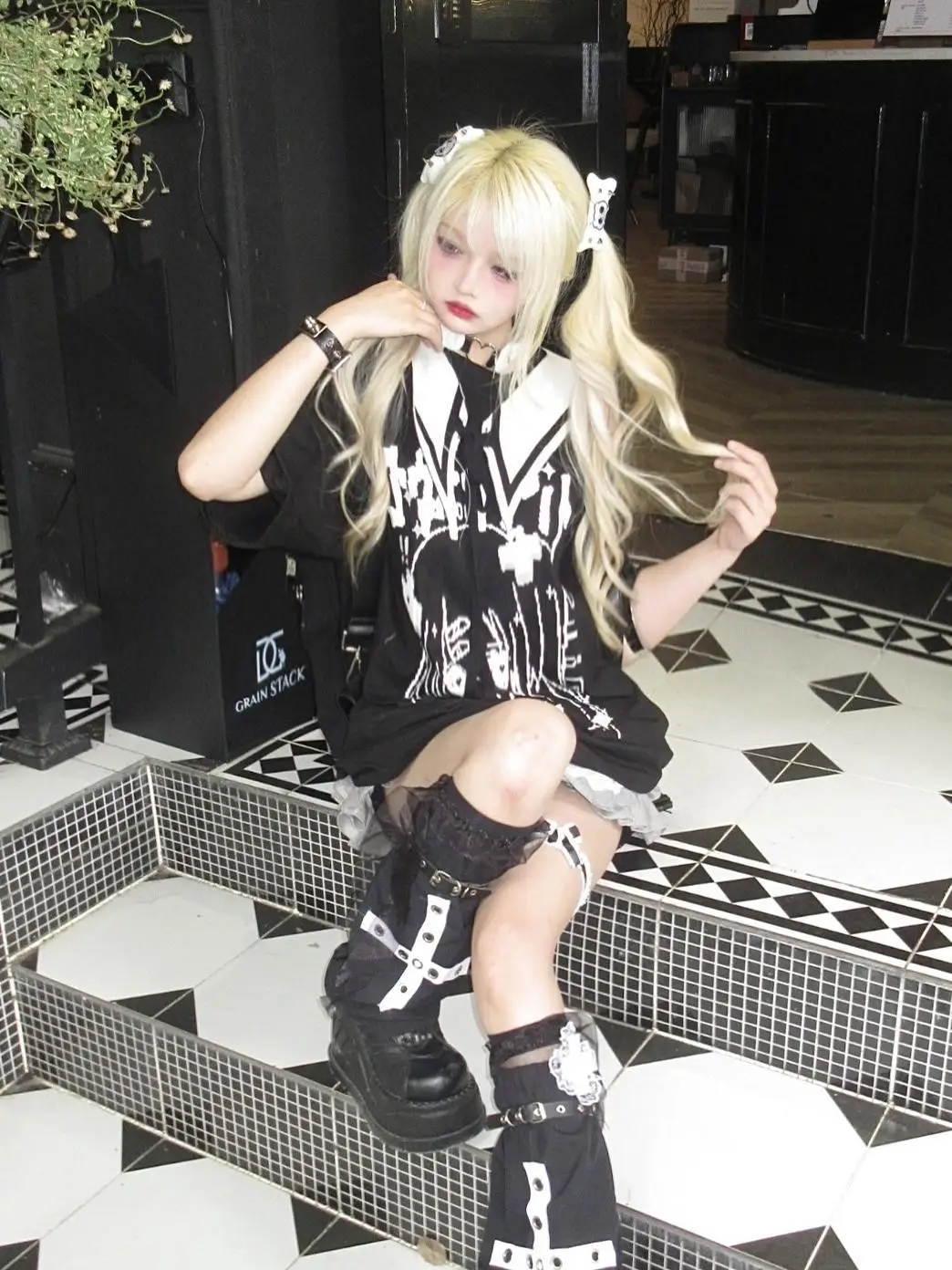 Harajuku-Gothic Hybrid Sailored Graphic Tee - 3