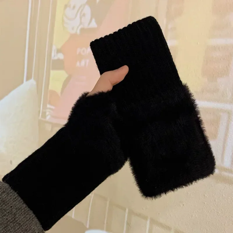 Cottagecore Cozy Faux-Fur Fingerless Mittens - 16