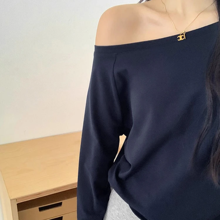 Soft Minimalist Off-Shoulder Oversized Sweater - 2